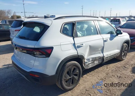 2025 Volkswagen Taos 1.5T S z USA, uszkodzony, nr VIN 3VV5C7B21SM023387